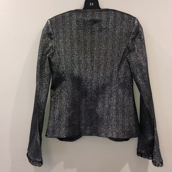 Brand  Babylon, new with tags, two pieces suit. - Picture 8 of 8